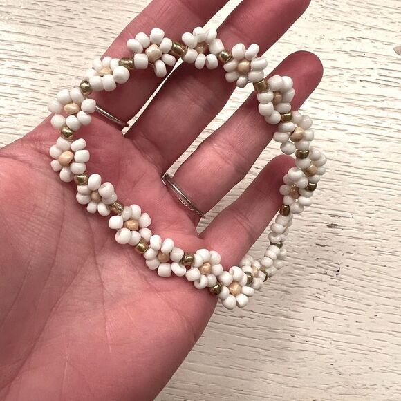 Beaded Floral Anklet  - Picture 2 of 2